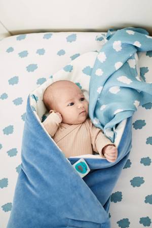 Baby velvet wrap CLOUDS velcro